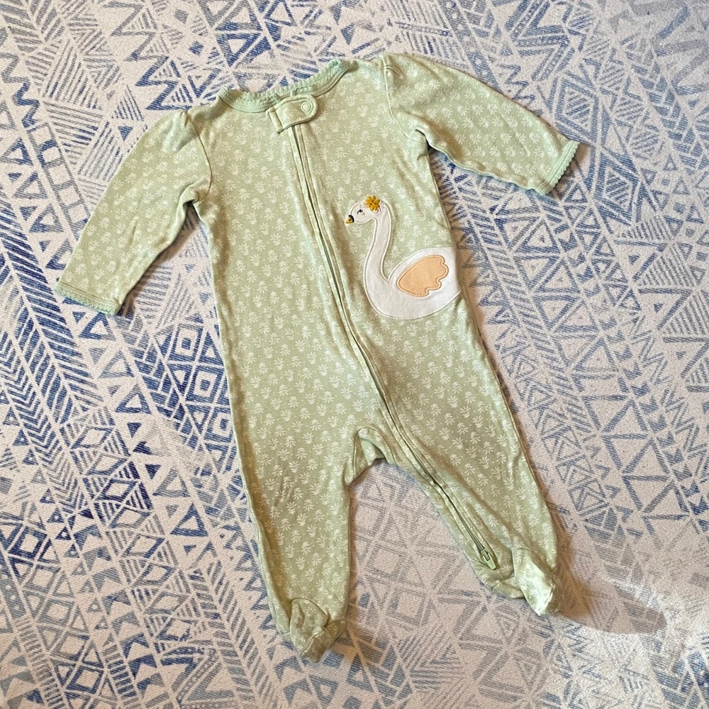 Carter’s 6 Month Swan Onsie